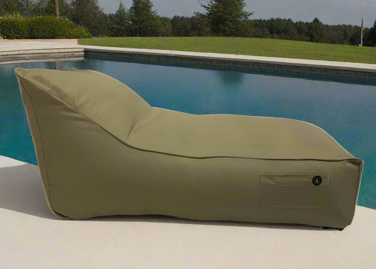 Saint Tropez Floating Lounger